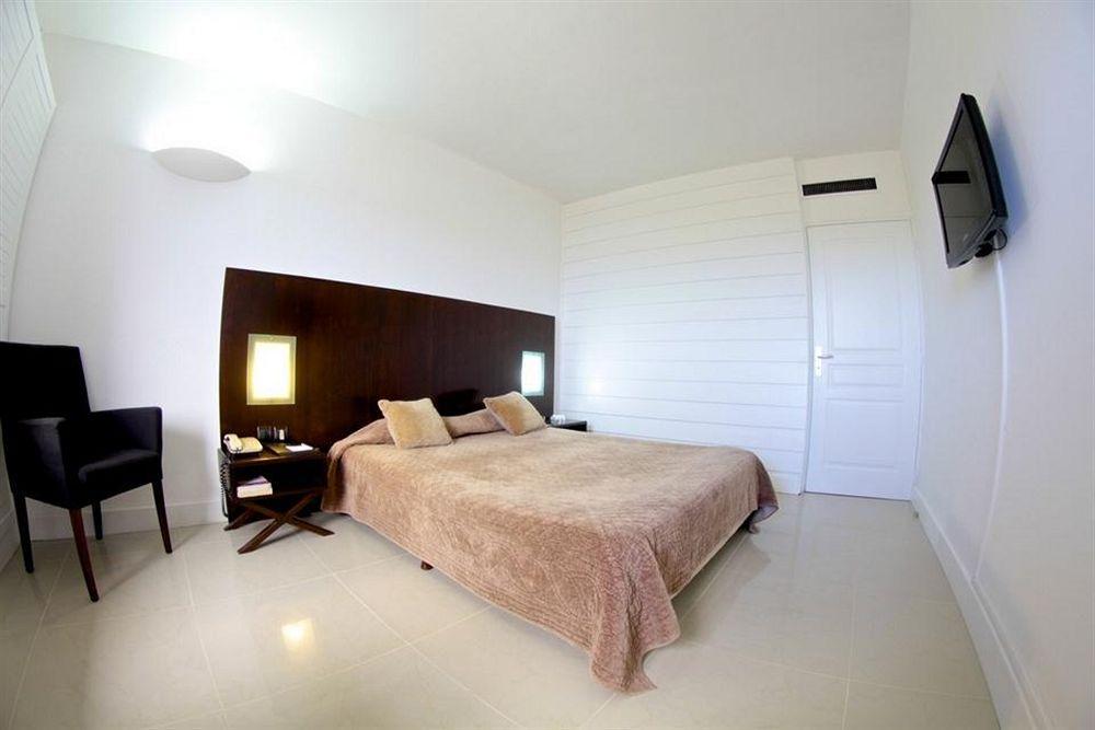 Hotel Le Saint Denis Pokoj fotografie
